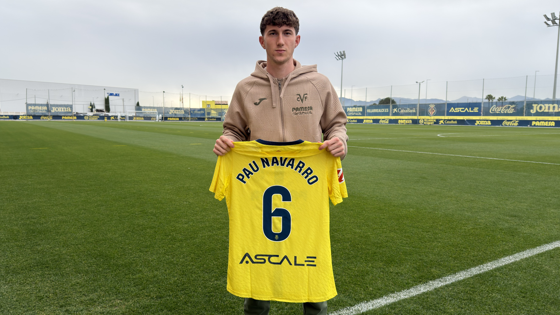 Pau Navarro, el nuevo '6' del Villarreal – Web Oficial del Villarreal CF